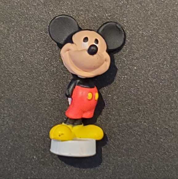 Disney Magic Kingdom Playset by Hasbro - Picture 13 of 16